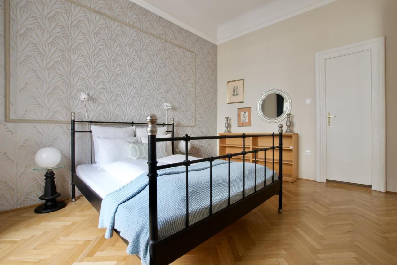 Standard Apartment By Hi5 - Kecskemeti Street Suite Budapest Exterior photo